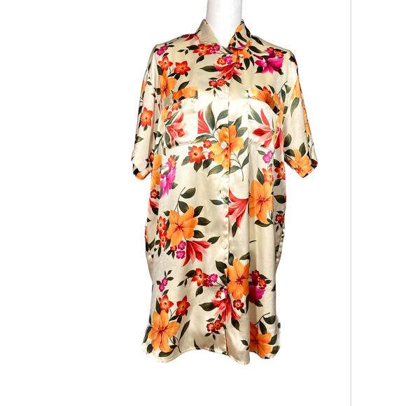 Victoria's Secret Night Shirt Satiny Button Down in Tropical Florals Size L - Picture 3 of 8